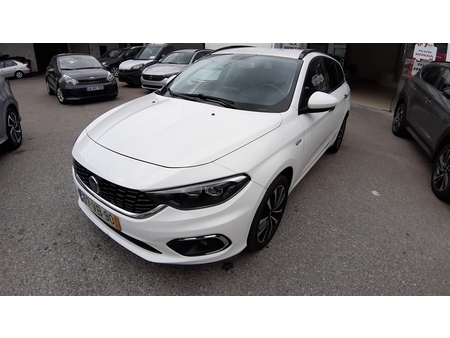 Das Parking Suche Von Gebrauchtwagen Uberall In Europa