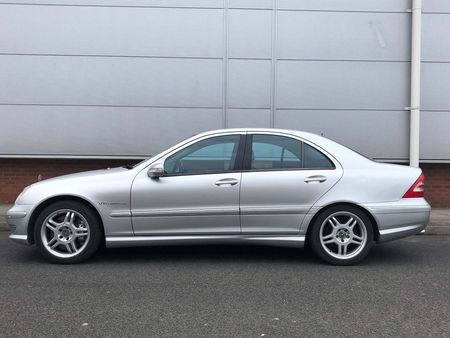 Mercedes C Class Mercedes Benz C Class 3 2 C32 Amg 4drrecent Major Service Used The Parking