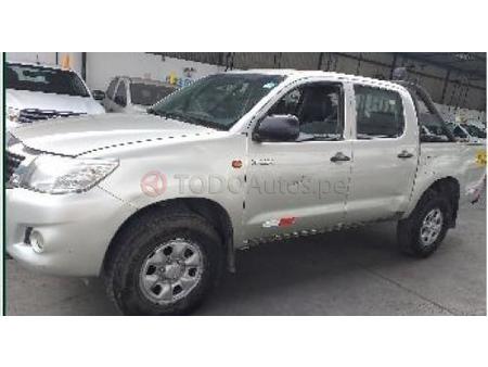Toyota Hilux Toyota Hilux Cd 4x2 Diesel 2014 Pickup Cabina Doble En Lima Lima Comprar Usado En Todo Au Used The Parking