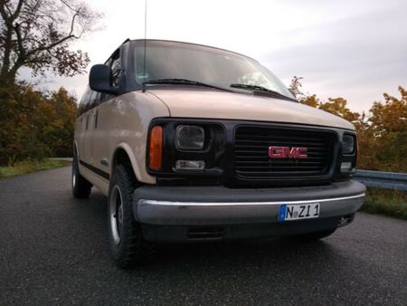 03 gmc savana