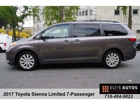 2017 toyota sienna limited