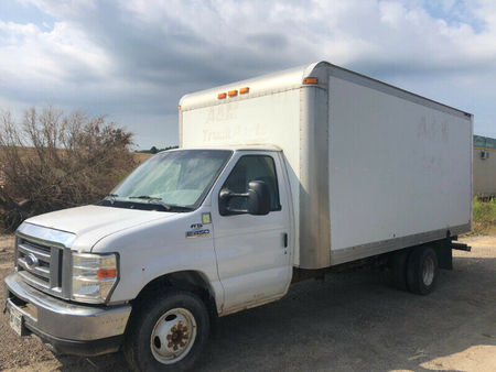 Ford E450 2008 Ford E 450 Cube Van Cars Trucks London Kijiji Used The Parking