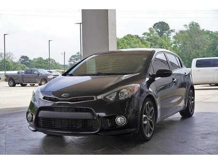 photo 2017 Kia Forte5 Sx For Sale das parking