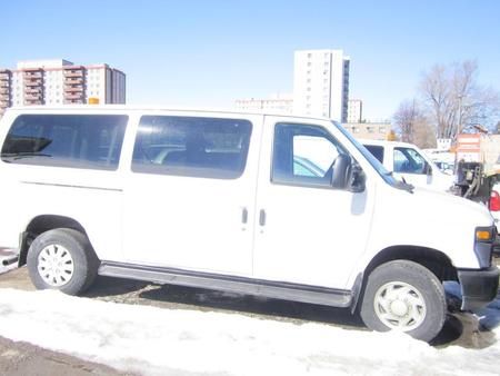 FORD ECONOLINE used-2013-ford-club-wagon-e-350-super-duty-club-wagen Used -  the parking