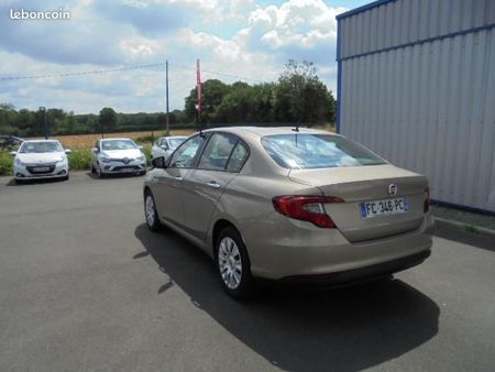Fiat Tipo Beige Gebrauchtwagen Gebrauchtwagen Suchen Das Parking
