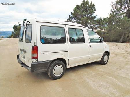 nissan vanette e
