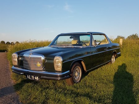 Mercedes Green W114 Used Search For Your Used Car On The Parking