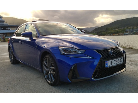 Lexus Is Is 300h Norway Used Search For Your Used Car On The Parking