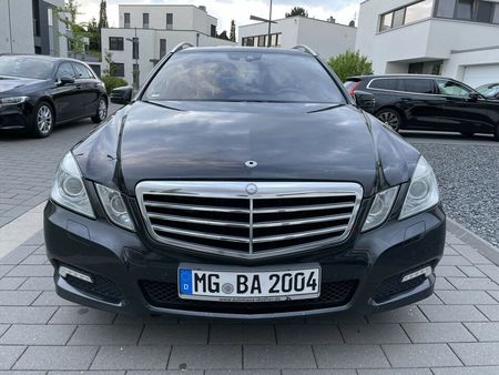 Mercedes E Klasse T Modell W212 Gebrauchtwagen Gebrauchtwagen Suchen Das Parking