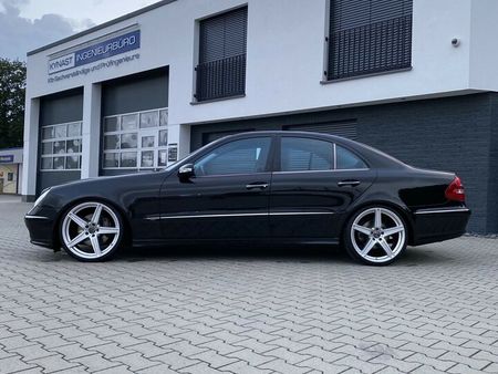 Mercedes E500 W211 Gebrauchtwagen Gebrauchtwagen Suchen Das Parking