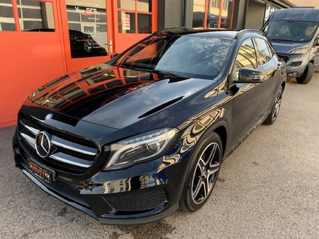 Mercedes Gla Class Mercedes Benz Gla 250 Amg Line 4matic 7g Dct Used The Parking