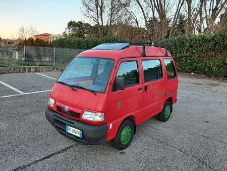 PIAGGIO PORTER piaggio-porter-1-3i-16v-cat-blind-van tweedehands - De  Parking