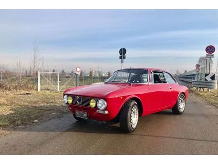 alfa giulia gt 2000