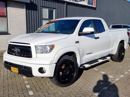 TOYOTA TUNDRA toyota-tundra-xsp-quad-cab-5-7-ltr-v8-automaat-zeer-lage ...