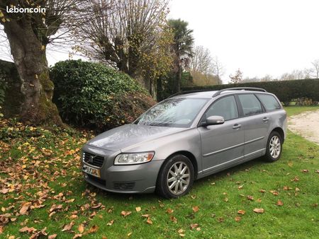 VOLVO V50 volvo-v50-momentum-110cv Used - the parking