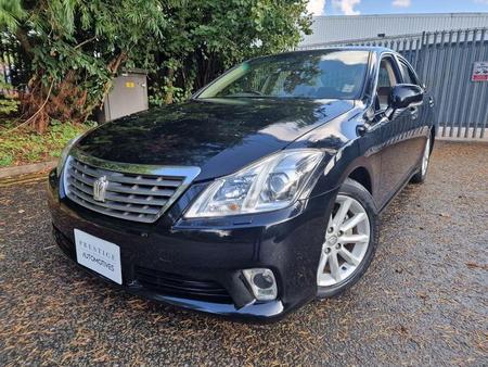 TOYOTA CROWN 3-0-ltr-v6-petrol-256bhp-ulez-compliant-royale-saloon ...