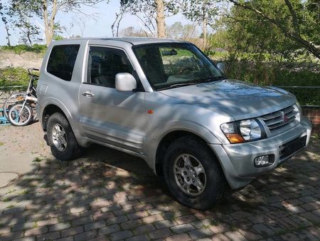 Mitsubishi Gelandewagen Alt