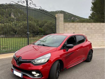 RENAULT CLIO renault-clio-iv-rs-trophy-flexfuel-full-option-rouge ...