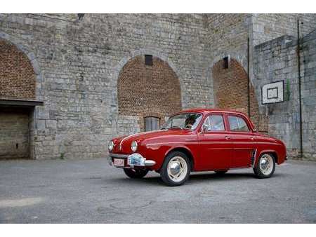 Micro-miniature Gitanes – Renault Dauphine Rouge, échelle 1/100, Métal, Avec Boîte – Occasion