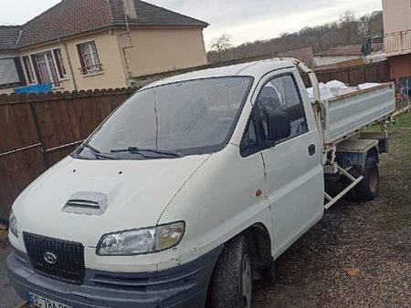 HYUNDAI H1 hyundai-h1-benne-bascule-sur-3-cote occasion - Le Parking