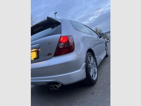 Type R Gris HONDA CIVIC type r Used - the parking