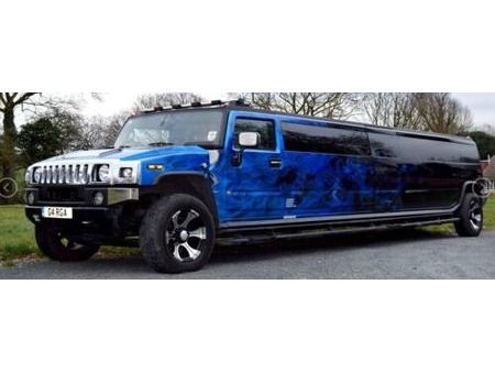 Außenansicht einer Hummer Limousine