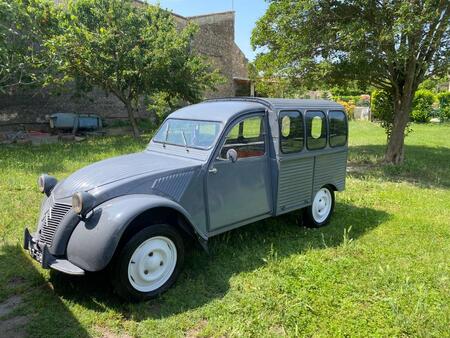 Citroën 2CV Fourgonnette Collection
