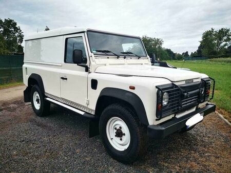 Land Rover Defender 2.5 122 S 4x4