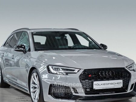 Audi A4 RS4 Sport