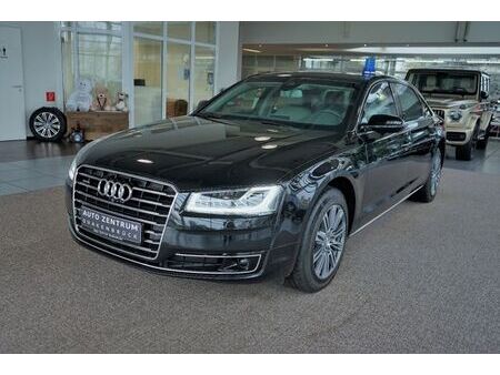 Audi A8 V8 4.0 TFSI 435 quattro