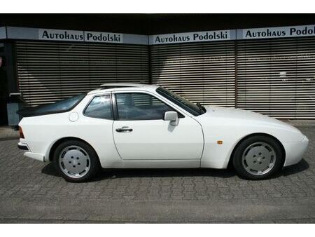 Porsche 944 Turbo 2.5 220