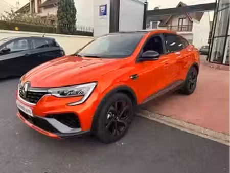 Renault Arkana E-Tech 1.6 145 RS Line
