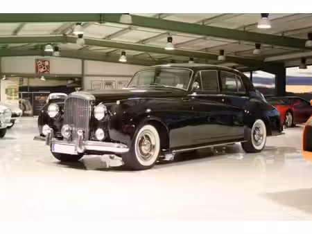 Bentley S2