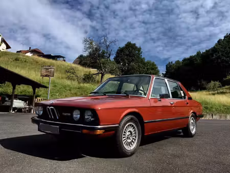 BMW Série 5 528i