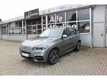 BMW X5 M50d 3.0 381
