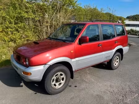 Nissan Terrano 2.7 TDI 125