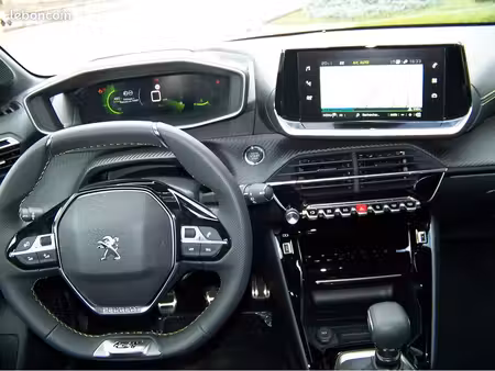 Peugeot 208 1.2 PureTech 100 GT
