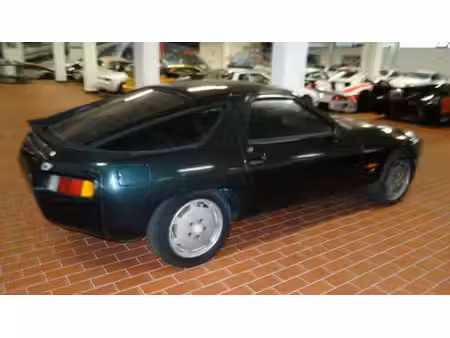 Porsche 928 S V8 4.7