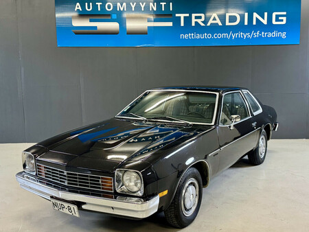 Modèle Réduit Chevrolet Monza 1982-1990 Au 1:43 - Marque IXO - Neuf Avec Boîte Plexi
