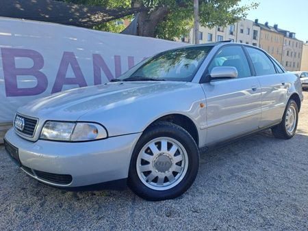 Audi A4 1.8 125