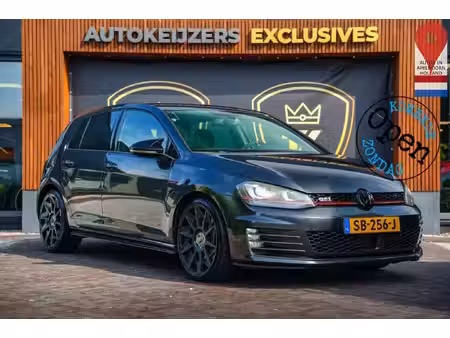 Volkswagen Golf GTI 2.0 TSI 220