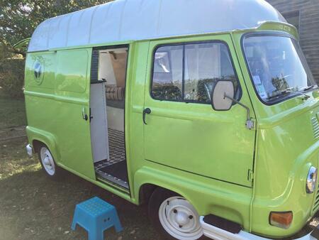 Ancienne petite voiture, Renault Estafette, Hostellerie du cheval blanc, CIJ | eBay