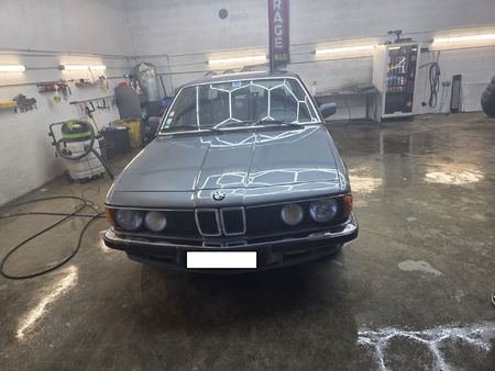 BMW Série 7 728i