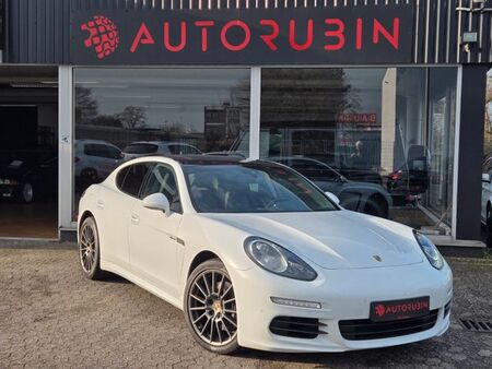 Porsche Panamera V6 3.0 300