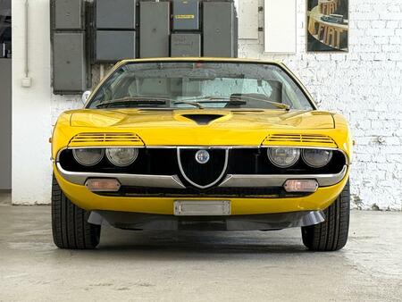 Alfa Romeo Montreal