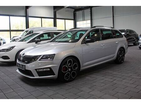 Škoda Octavia RS 2.0 TSI 245 Business