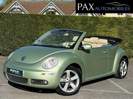 VOLKSWAGEN Beetle Polizei Blanche et verte | Collect World