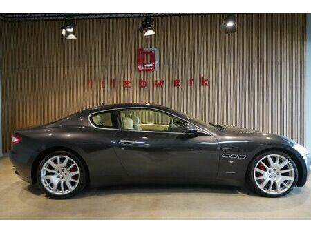 Maserati Granturismo Sport V8 4.2 405