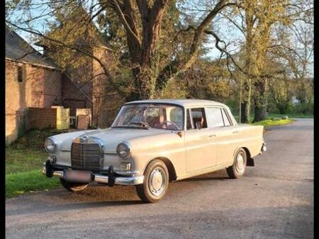 Miniature Wiking 1/87, Mercedes Benz 220 Heckflosse, Jaune Clair, Occasion