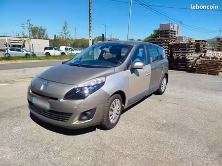 Renault Scénic dCi 130